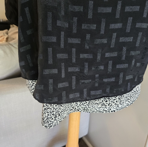 Sincerely Natalie.    Top.  208 - Picture 2 of 4